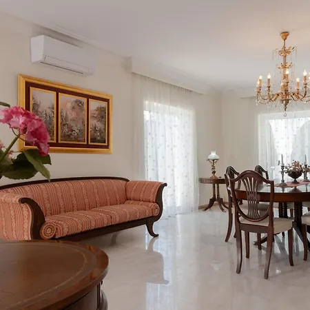 Skyblue Акротири